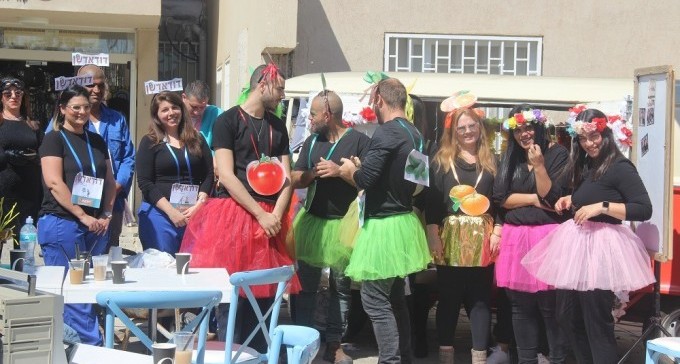 בוקר פורים שמח בבית המועצה האזורית בני שמעון