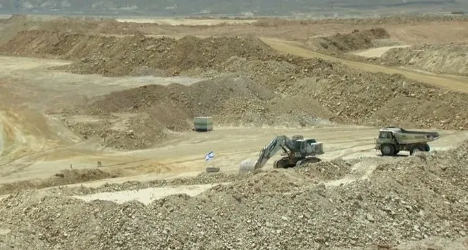סגן שר הבריאות ליצמן: ''הכרייה בשדה בריר מזיקה והורגת''