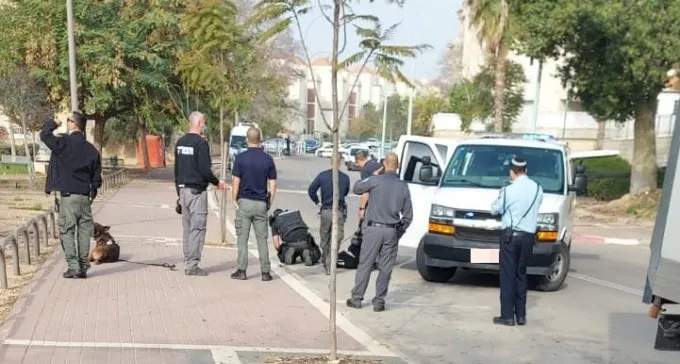 חשד: מטען חבלה הוצמד לרכב בנווה זאב, מקרה שני בב''ש תוך חודש