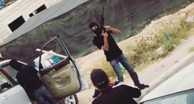 ההפקרות בנגב: השר ארדן רוצה עונשי מאסר ארוכים ליורים