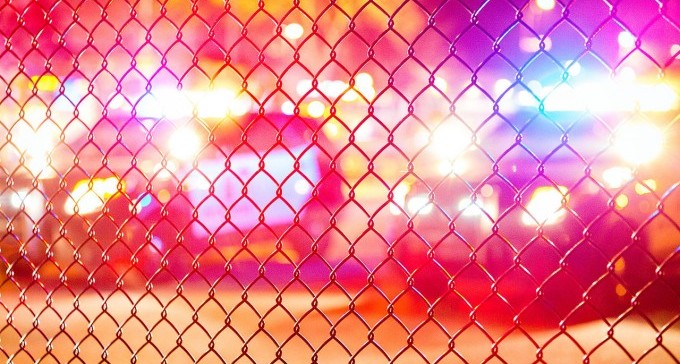 רעולי פנים תקפו צעיר בערוער, משטרה במקום