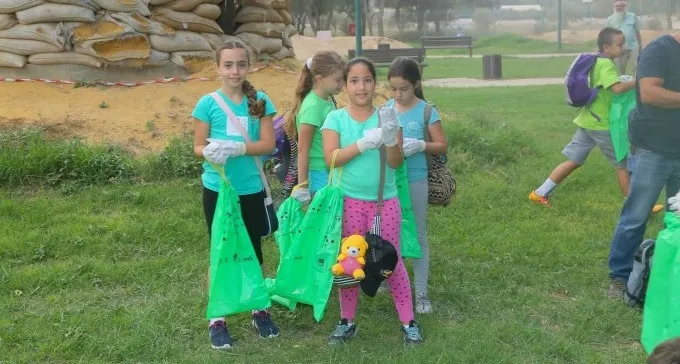 הילדים ניקו את העיר