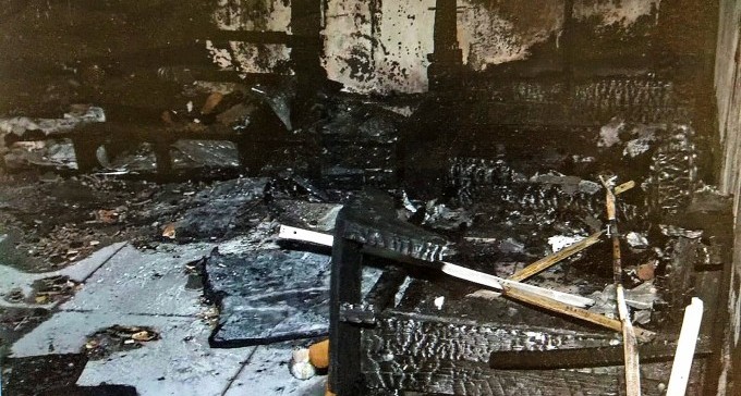 בגלל ''סכסוך משפחתי'': הצית בית - ופגע בפעוט ובנשים