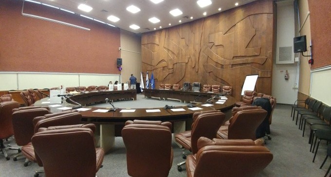 מועצת העיר התייחדה עם זכרו של איז'ו רגר, במלאת 22 שנה לפטירתו