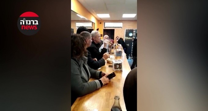 צפו: בני גנץ בא להזדהות עם שדרות - ונקלע לאזעקת צבע אדום