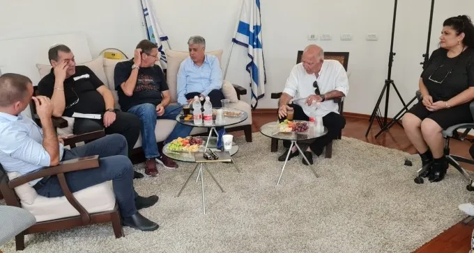 הידוק שיתוף הפעולה בין עמותת ''מדור לדור'' לעיריית אופקים