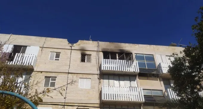 דירה עלתה באש בנתיבות - בגלל מנורת שולחן