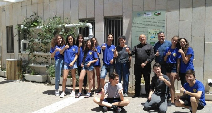 תיכון מיתרים התקין מערכת הידרופונית לפתרון בעיית זיהום בנחל מיתר