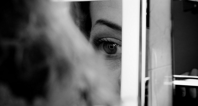 כתב אישום נגד תושב הפזורה שביצע מעשה מגונה באחותו בת ה-11