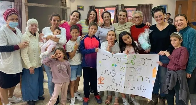 מפיצות אור גדול