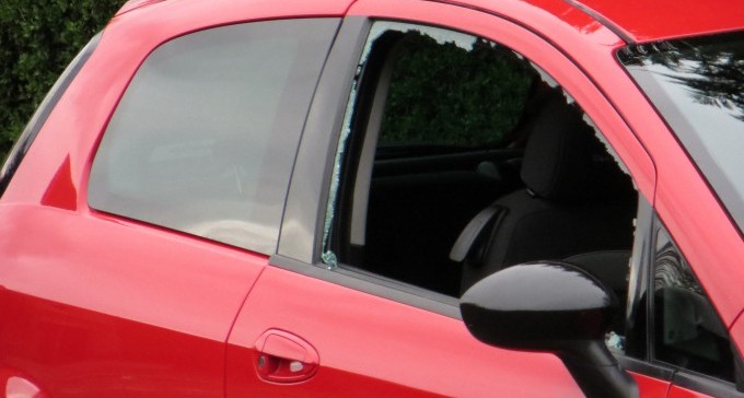 המכה של ב''ש: 15 מכוניות נפרצו בלילה אחד, ברח' רמב''ם