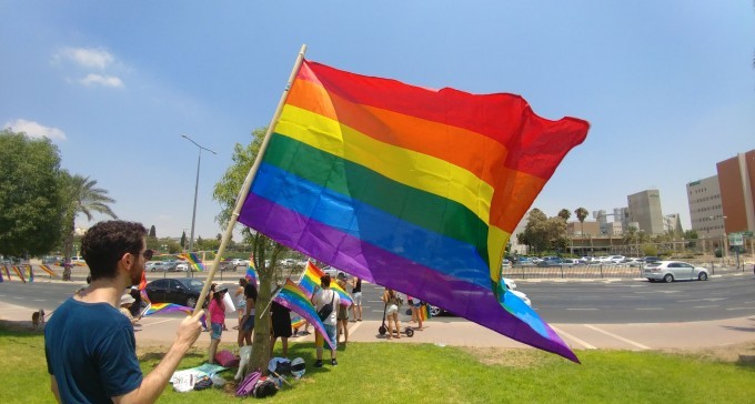 לדבר ולהבין: תלמידי רגר ישתתפו באירוע שיח עם צעירים להט''ביים