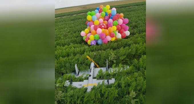טיסן חבלה מוצמד לעשרות בלונים נחת בשדות נגב, אין נפגעים