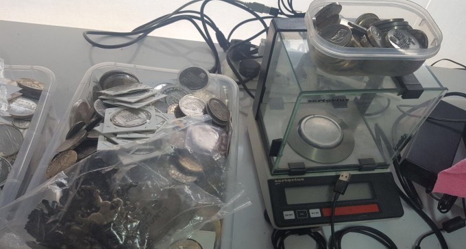 ערד: תושב אשדוד חשוד כי הפעיל בביתו מפעל לזיוף מטבעות