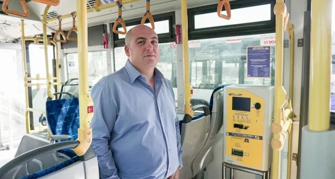 הנהגים הערבים, הגזענות, האיחורים והוונדליזם: מנכ"ל דן ב''ש מדבר