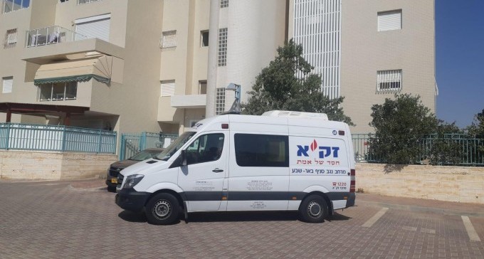 בת 68 נפטרה בביתה בשכונת רמות - והשכנים לא שמו לב