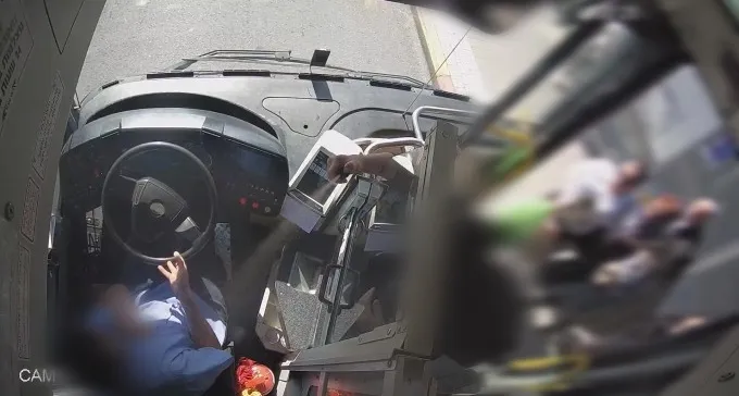 כתב אישום נגד אדם שהתיז גז על נהג אוטובוס בבאר שבע