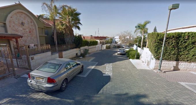 שיקגו זה כאן: שלשה רכבים נגנבו באותו לילה, מאותו רחוב ובהפרש דקות