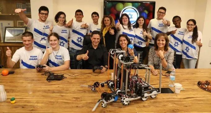 כבוד גדול: תלמידים מב''ש ייצגו את ישראל באולימפיאדת הרובוטיקה