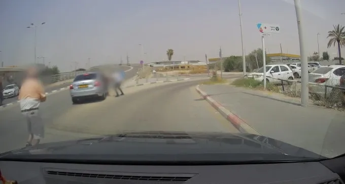 השיטה החדשה של הגנבים בבאר שבע: עוקבים אחרי הקורבן, מביימים תאונה