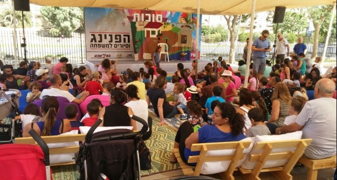 אלפי מבקרים באירועי סוכות בבאר שבע