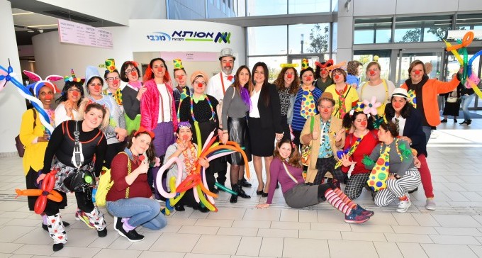 מכבי תפעיל ליצנים רפואיים בחג הפורים