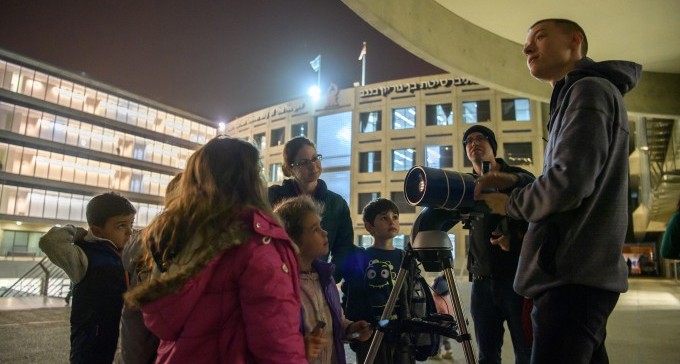 מאות ילדים ''נגעו בשמיים'' באוניברסיטת בן גוריון