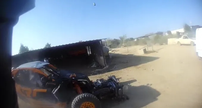 צפו: גנבי רכב דורסים שוטר במרדף אלים