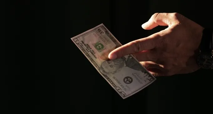 8 חודשי מאסר: פטר מחובת בידוד קורונה - תמורת שוחד