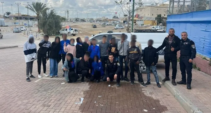 לקראת רמאדן: המשטרה וארגון שחקים חילקו שי לחג בשגב שלום
