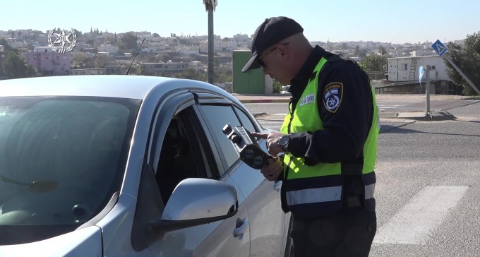 תוך בוקר אחד: 73 דוחות תנועה על עבירות מסכנות חיים