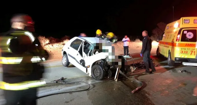 תאונה קטלנית בצומת רותם: הרוג ו-9 פצועים בתאונה בין אוטובוס לרכב