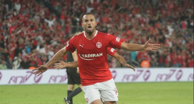 קונצרט של כדורגל בעשרה שחקנים מהדקה ה-20: 1-2 לב''ש על מכבי ת''א