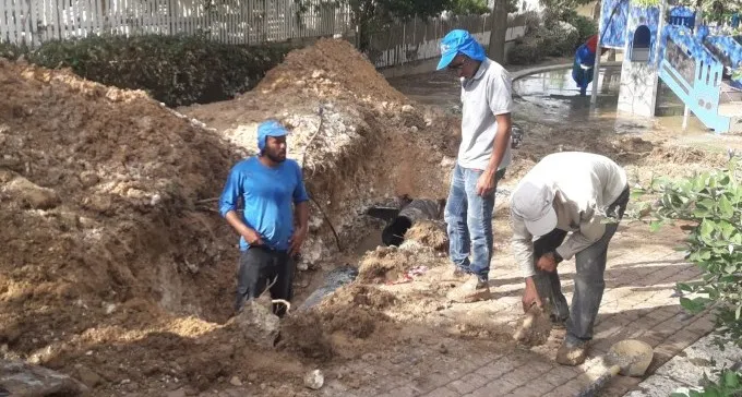 אלפי תושבים מנותקים מהספקת המים בשכונת רמות