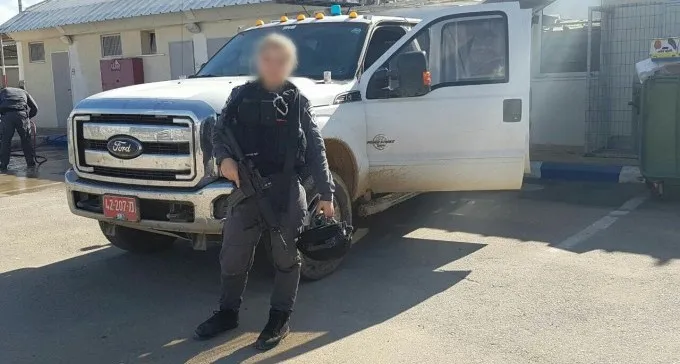 סוגרת מעגל: לוחמת משטרה שצמחה מבית עני מסייעת לנערות בסיכון