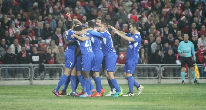 רבותיי, ההיסטוריה לא תמיד חוזרת