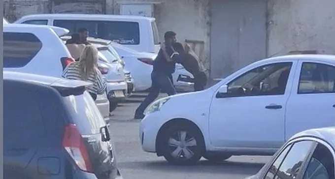 קטטה במרכז אורן, המשטרה הוזעקה לזירה (תיעוד)