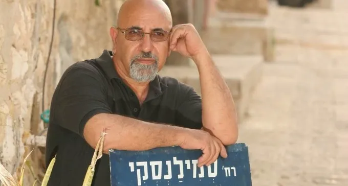 מרגש: המחנך גואל דרורי יוצא לגמלאות ועמיתיו הפתיעו אותו בקליפ