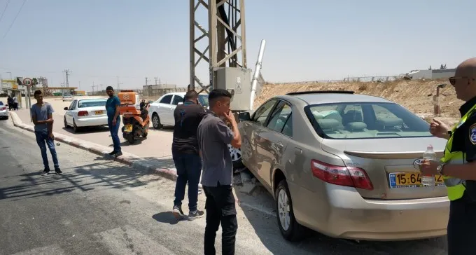 נהג התנגש בתמרור בשד' בן גוריון - נפצע ופונה לסורוקה