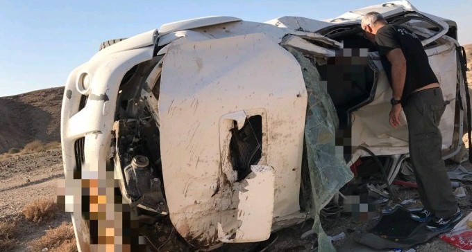 טרגדיה: זוג התהפך ברכב, האישה ניסתה שעות להזעיק עזרה