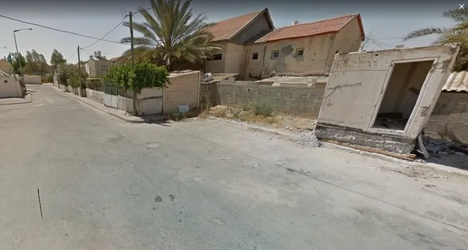 תקרית אלימה בשכונה ג': תקף במוט והשחית רכב