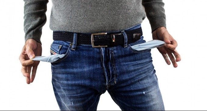 חוק חדש עשוי לסייע לפושטי רגל: יקבלו פטור תשלום חובות