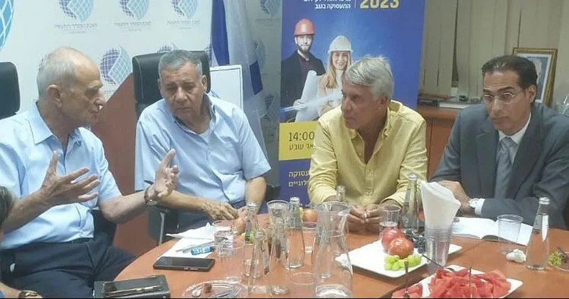 ''נסיון אמת לבנות מחדש את לשכת המסחר והתעשיה בבאר- שבע''