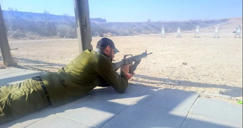 מחזקים את הביטחון בבאר שבע: 70 מתנדבים סיימו את הכשרת 'פלוגת חץ'