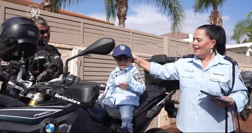 תחנת רהט אירחה את משפחת השוטר שנפל בקרב על אופקים (תיעוד)