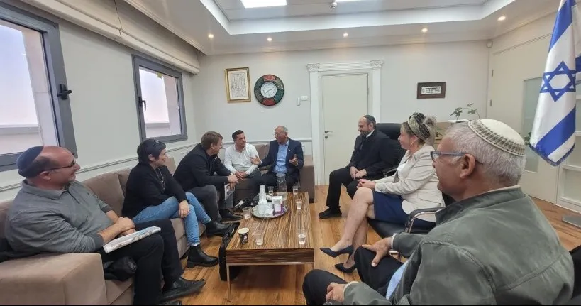 מפוני שני קיבוצים נוספים מהעוטף ייקלטו בקריית גת: ''בגלל מערכת החינוך''