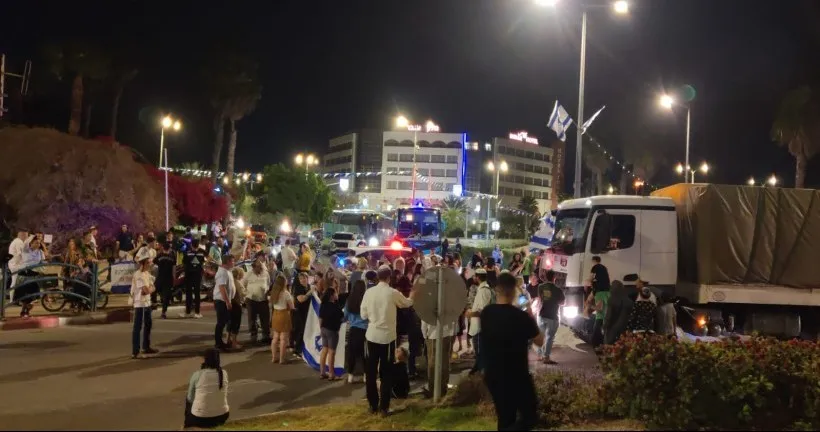 ''ממשלת ישראל חייבת להפסיק לסייע לאויב בשעת מלחמה'' (תיעוד)