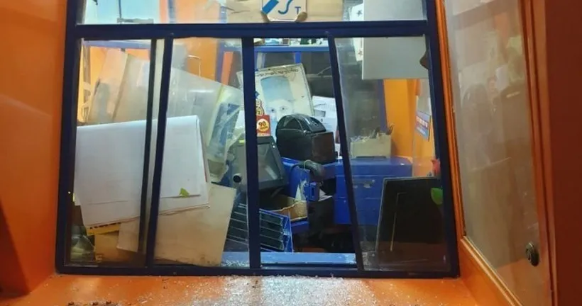 שדדו באכזריות בעלת דוכן פיס בבאר שבע: האישה צעקה ''הצילו'', הם המשיכו לבעוט בה
