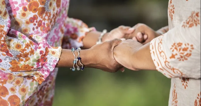 אתם לא לבד: עבודת הקודש של ''קרן פרפר'' למען נפגעי המלחמה