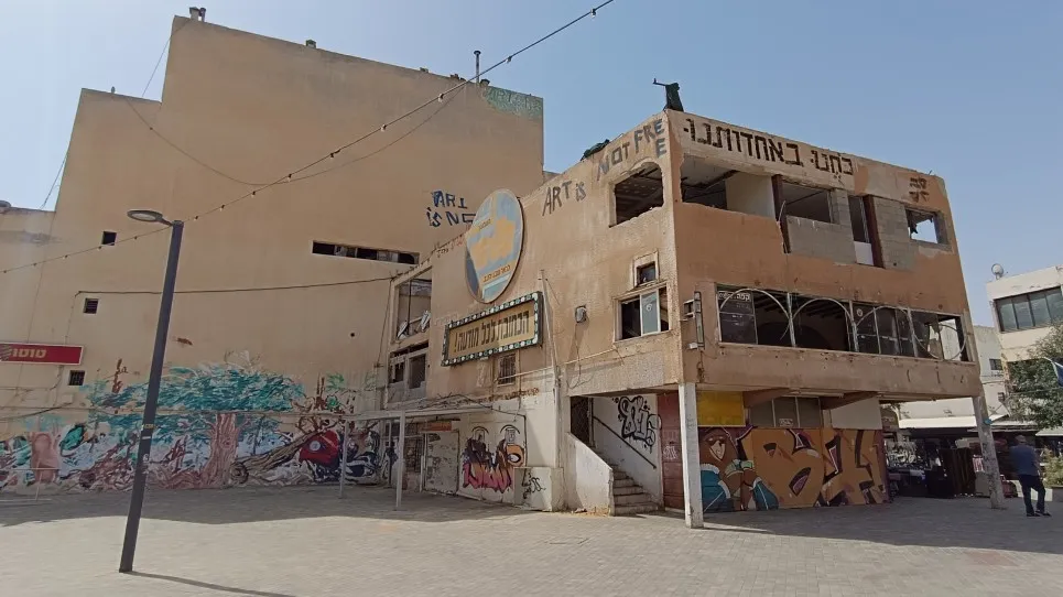 תפנית בעלילה? בעלי חנויות עותרים נגד הריסת פסג' שביט, ידרשו פיצוי כספי